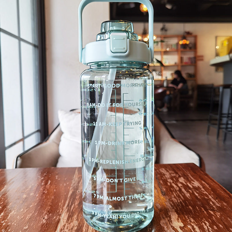 Stay Hydrated Bottle – 2L Motivation für deinen Alltag