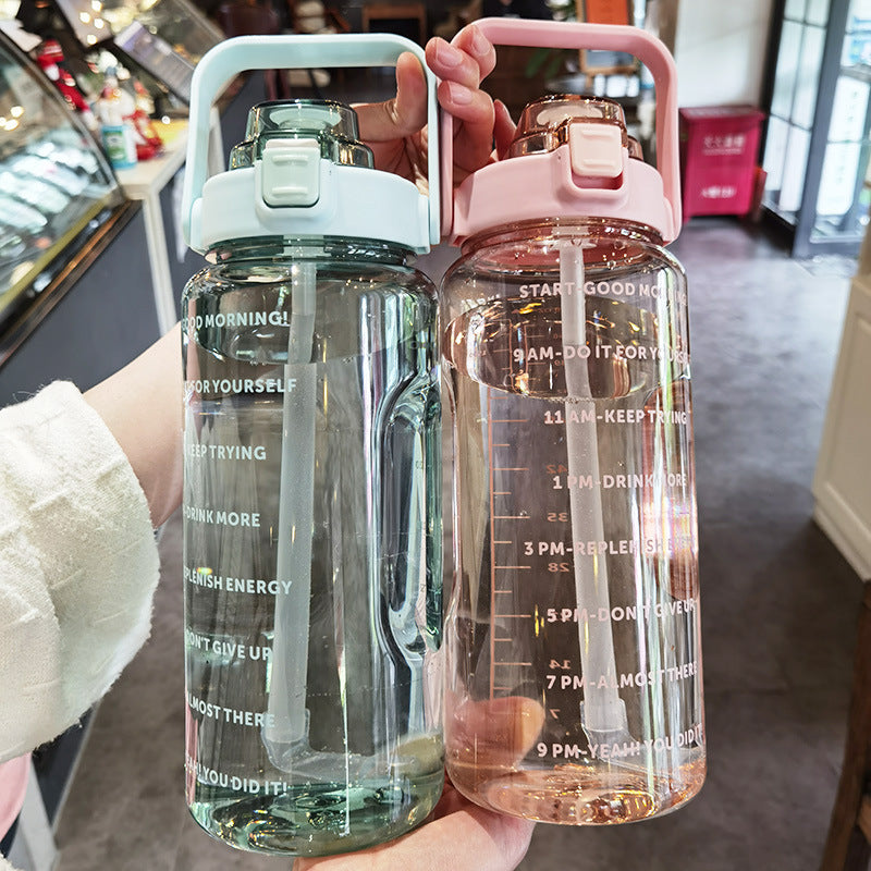 Stay Hydrated Bottle – 2L Motivation für deinen Alltag