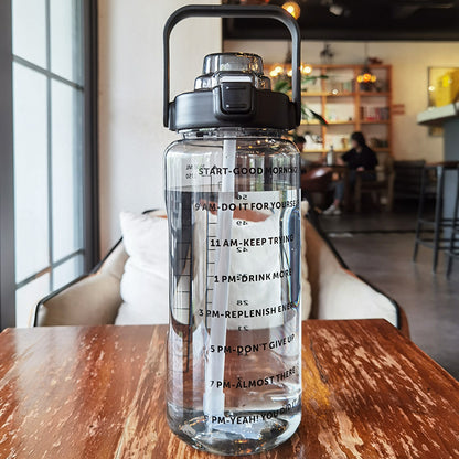 Stay Hydrated Bottle – 2L Motivation für deinen Alltag